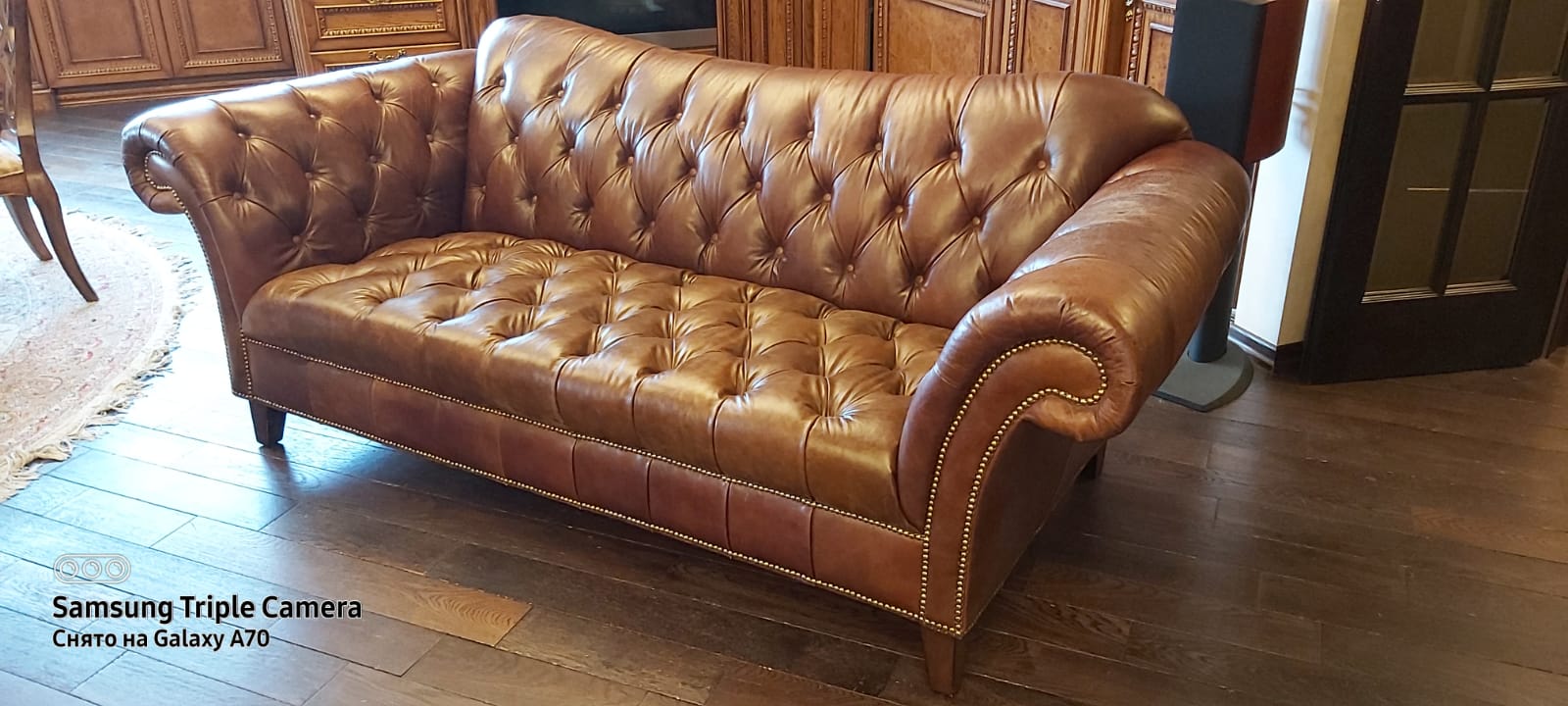 Перетяжка дивана. Площадь Восстания